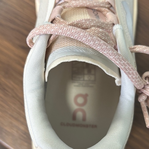 On Running Women’s Cloudmonster Moon Fawn Sneakers Sz 8.5 NIB - Picture 10 of 12
